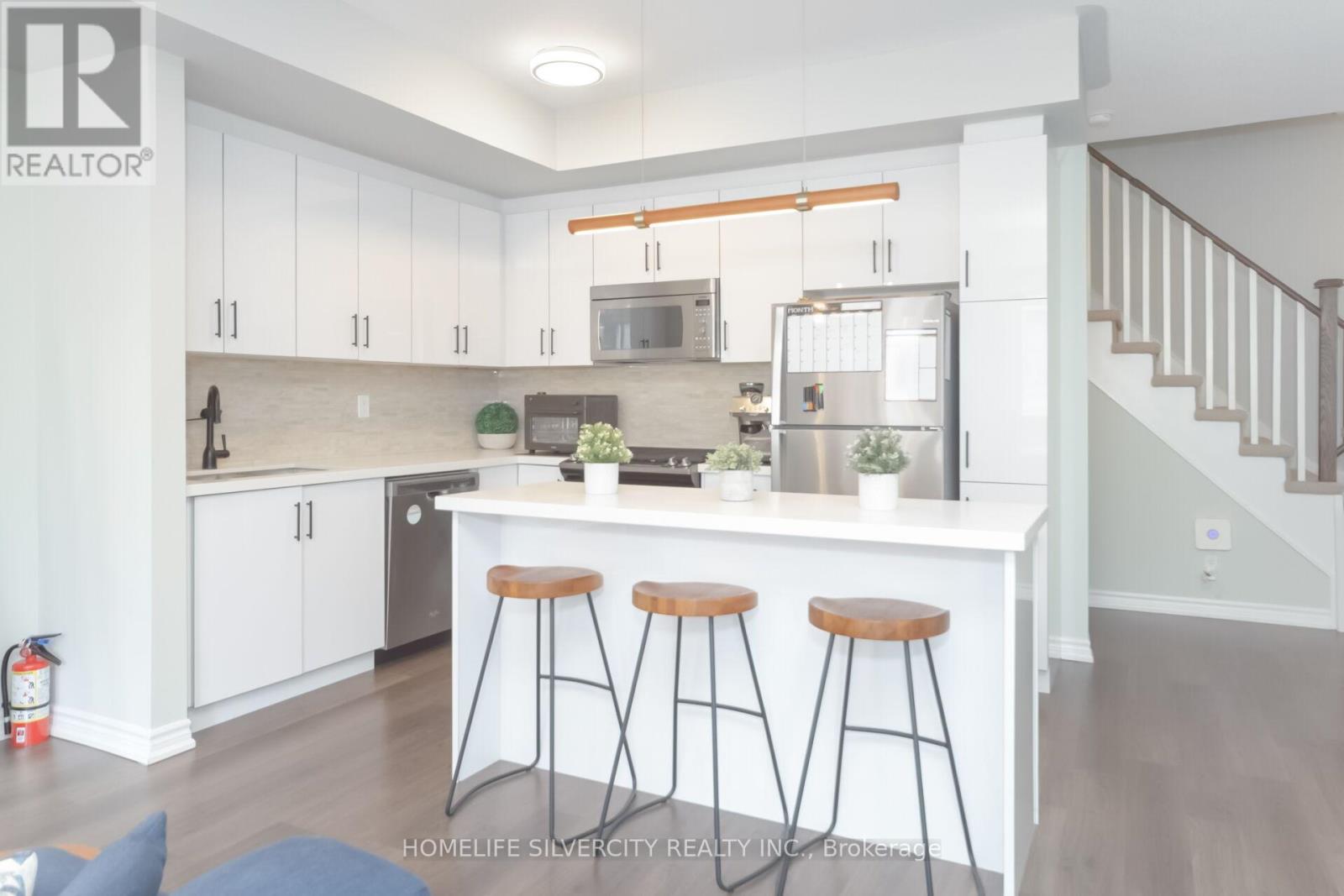4 - 130 Long Branch Avenue, Toronto, Ontario  M8W 0B1 - Photo 35 - W13093464