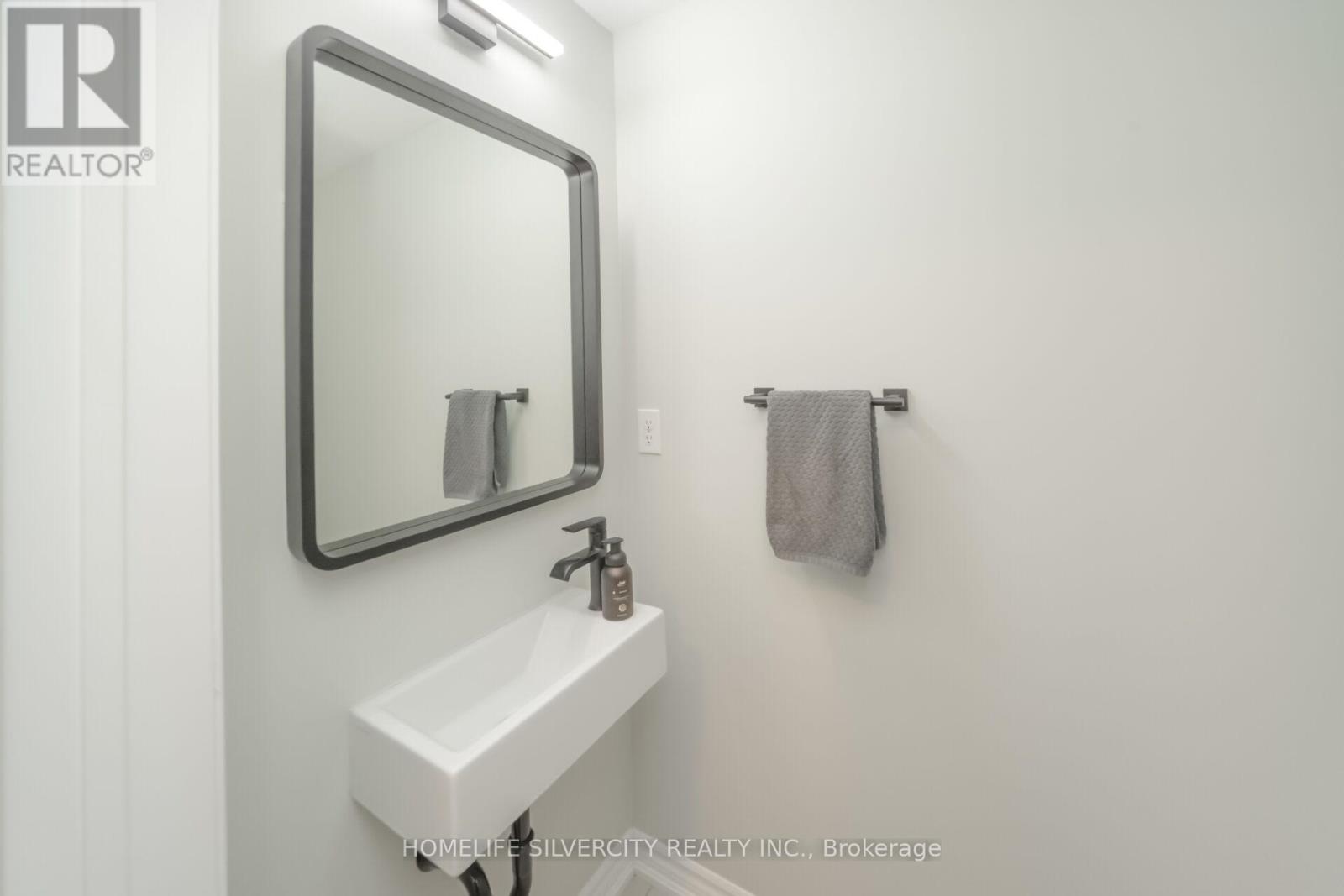 4 - 130 Long Branch Avenue, Toronto, Ontario  M8W 0B1 - Photo 40 - W13093464