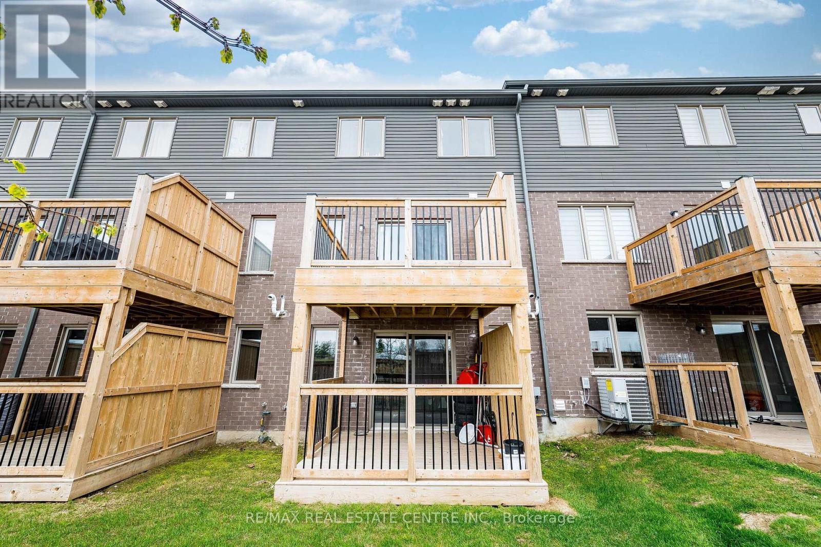 28 West Mill Street, North Dumfries, Ontario  N0B 1E0 - Photo 18 - X13093450