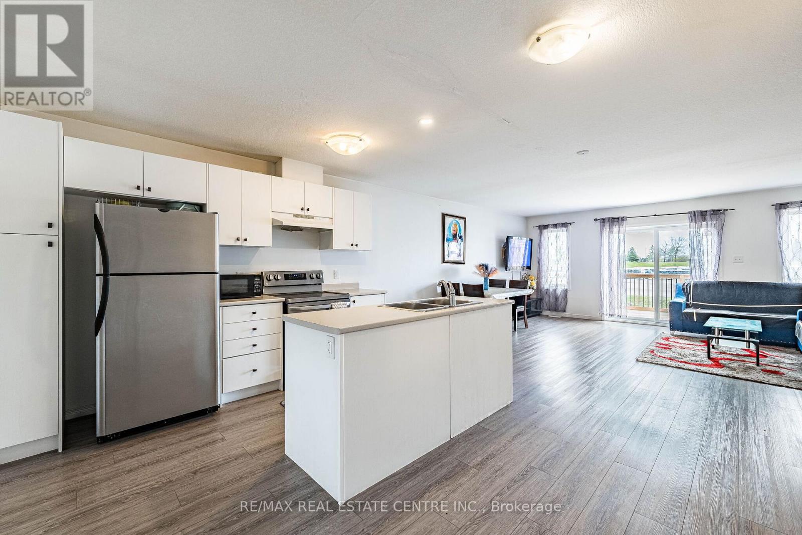 28 West Mill Street, North Dumfries, Ontario  N0B 1E0 - Photo 5 - X13093450