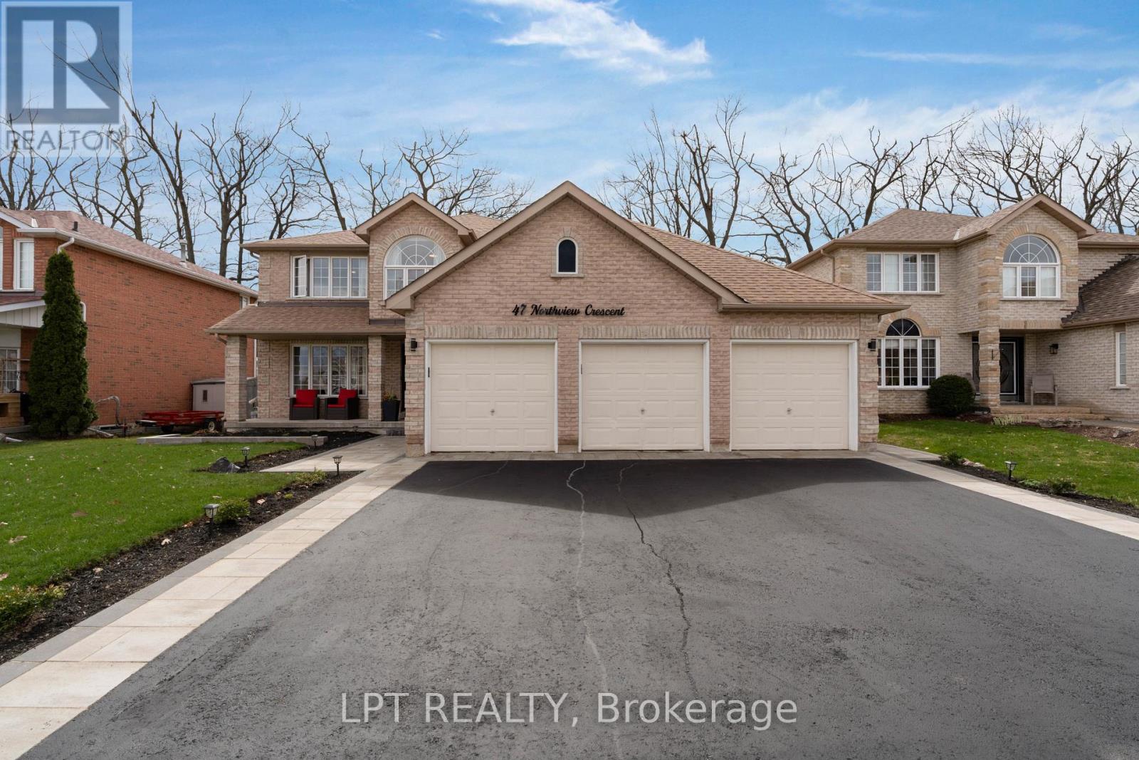 47 Northview Crescent, Barrie, Ontario  L4N 9T4 - Photo 3 - S13091956
