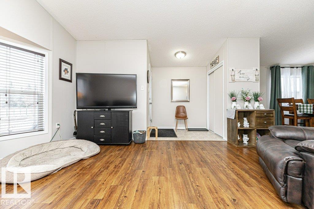 1637 68 Av Nw, Edmonton, Alberta  T6P 0A4 - Photo 5 - E4486094