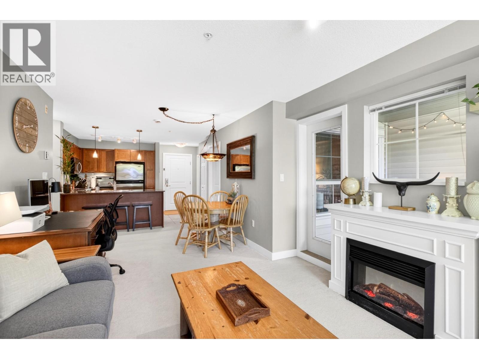 317 19673 Meadow Gardens Way, Pitt Meadows, British Columbia  V3Y 0A1 - Photo 15 - R3120249