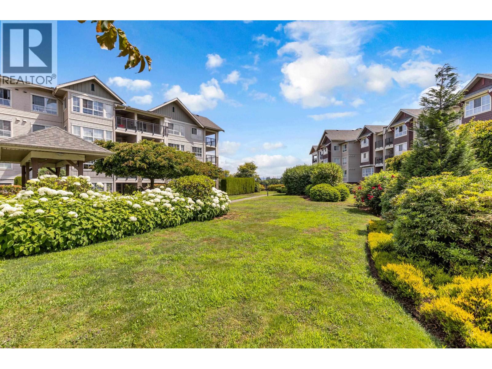 317 19673 Meadow Gardens Way, Pitt Meadows, British Columbia  V3Y 0A1 - Photo 34 - R3120249
