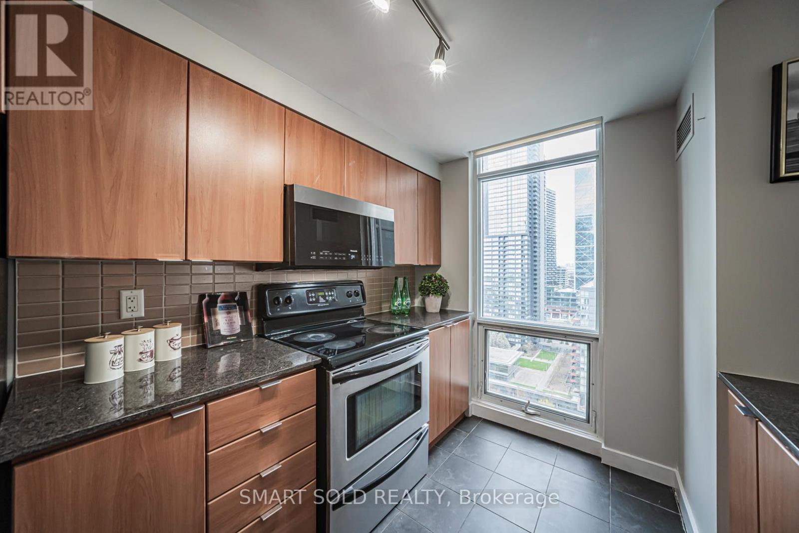 2606 - 11 Brunel Court, Toronto, Ontario  M5V 3Y3 - Photo 20 - C13087996
