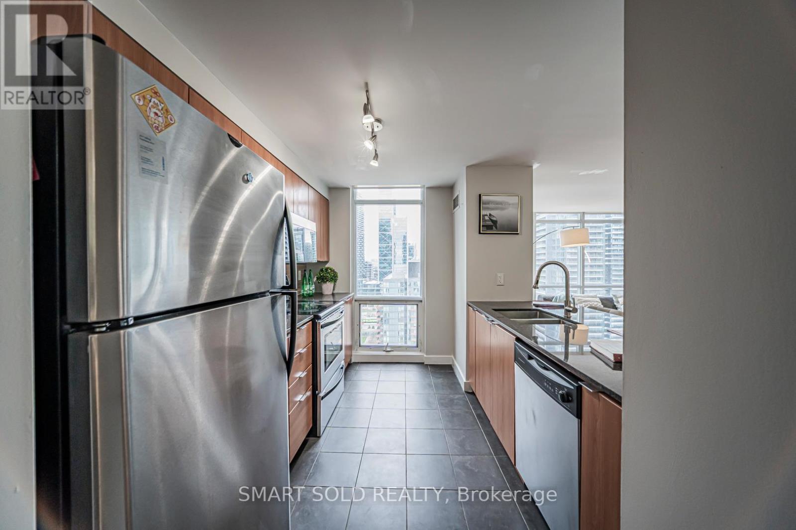 2606 - 11 Brunel Court, Toronto, Ontario  M5V 3Y3 - Photo 17 - C13087996