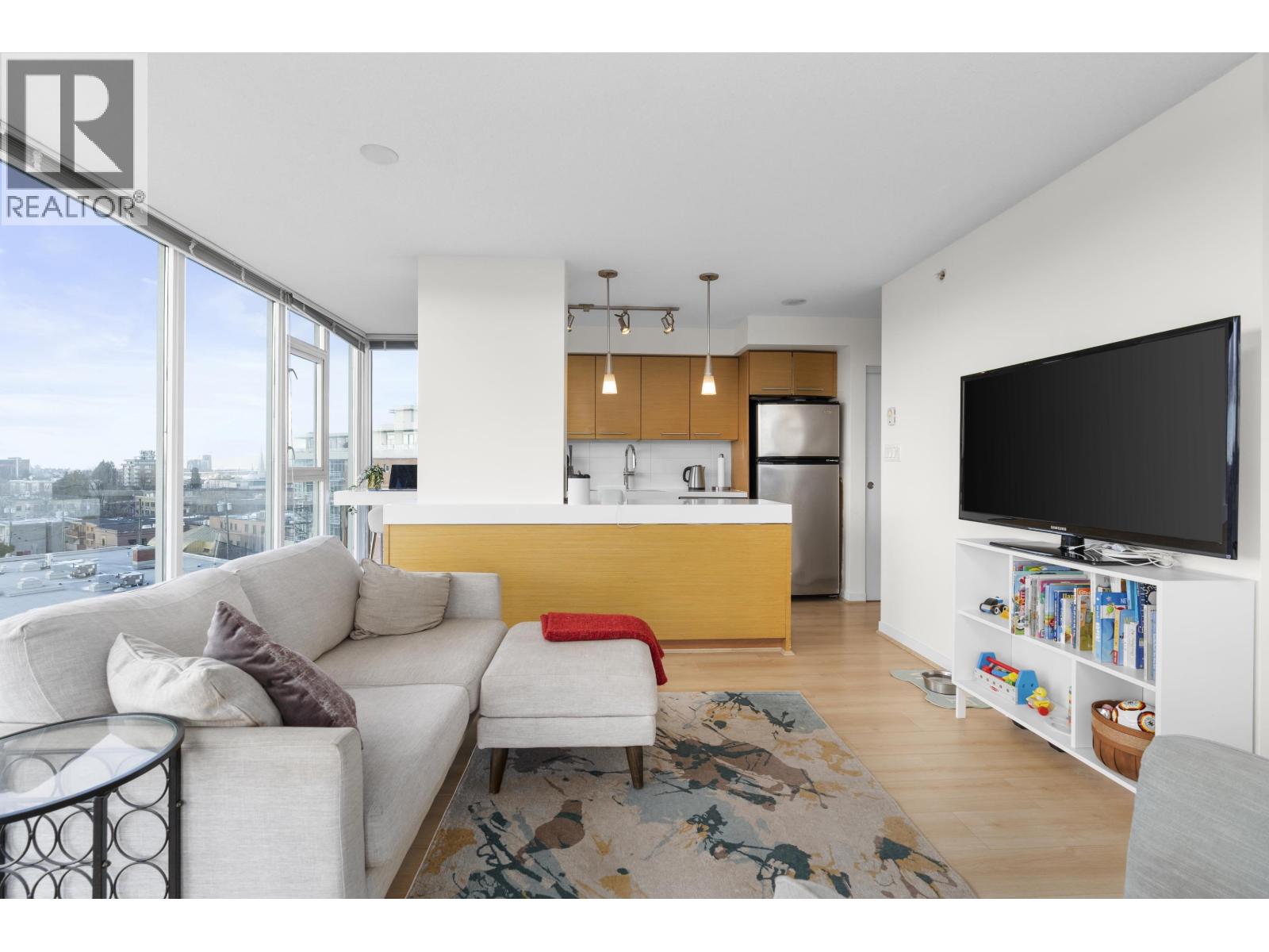 709 2770 Sophia Street, Vancouver, British Columbia  V5T 0A4 - Photo 3 - R3110749