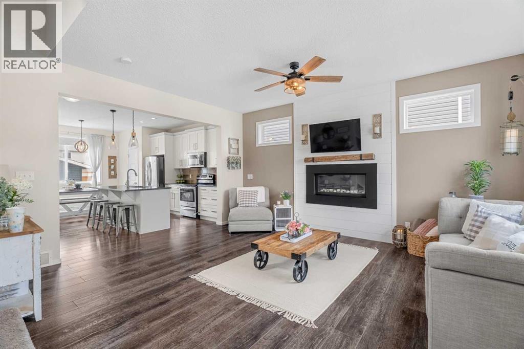1717 Baywater Road Sw, Airdrie, Alberta  T4B 3V3 - Photo 5 - A2307819