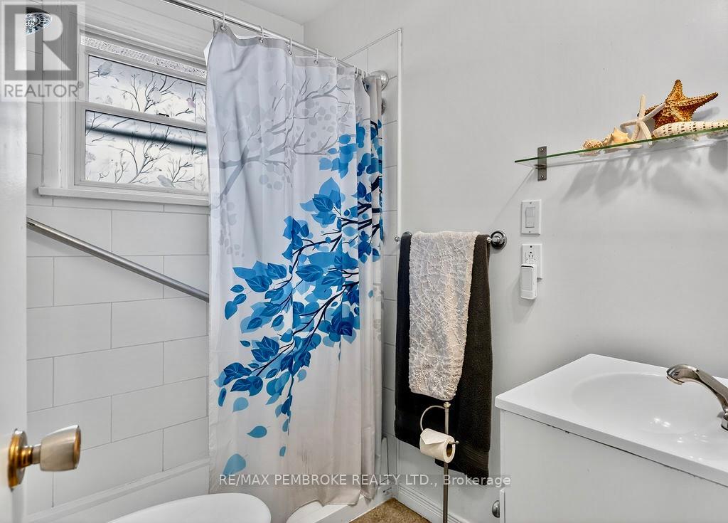 402 Christie Street, Pembroke, Ontario  K8A 4R9 - Photo 24 - X13093510