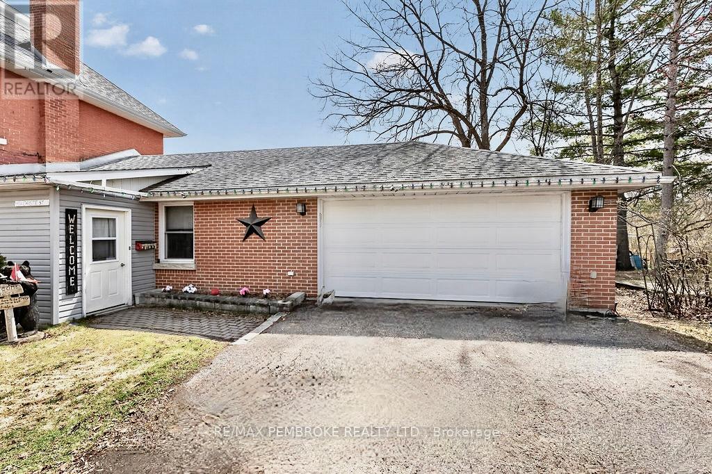 402 Christie Street, Pembroke, Ontario  K8A 4R9 - Photo 4 - X13093510