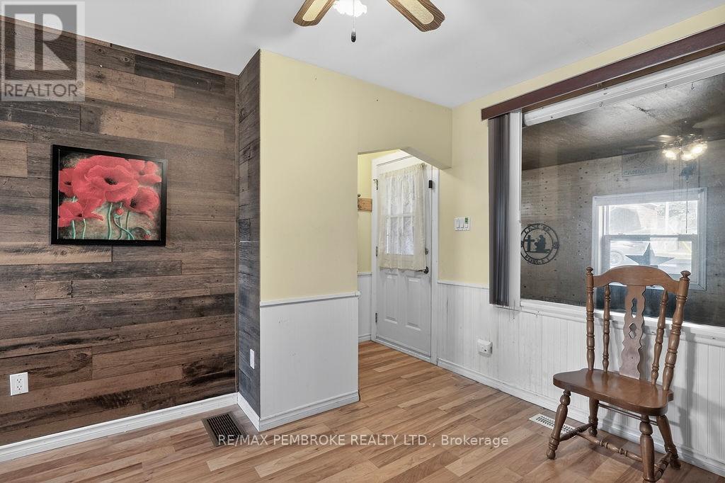 402 Christie Street, Pembroke, Ontario  K8A 4R9 - Photo 7 - X13093510