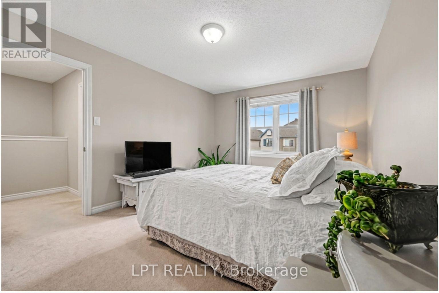 607 Meadowcreek Circle, Ottawa, Ontario  K2M 0J9 - Photo 22 - X12949450