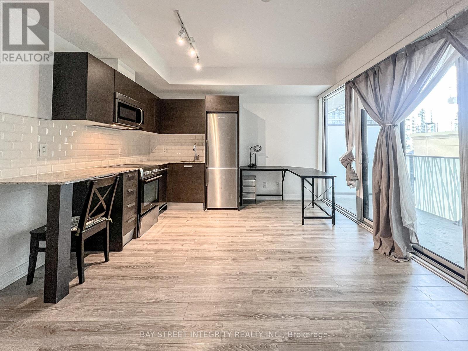 706 - 42 Charles Street E, Toronto, Ontario  M4Y 1N3 - Photo 3 - C13093502