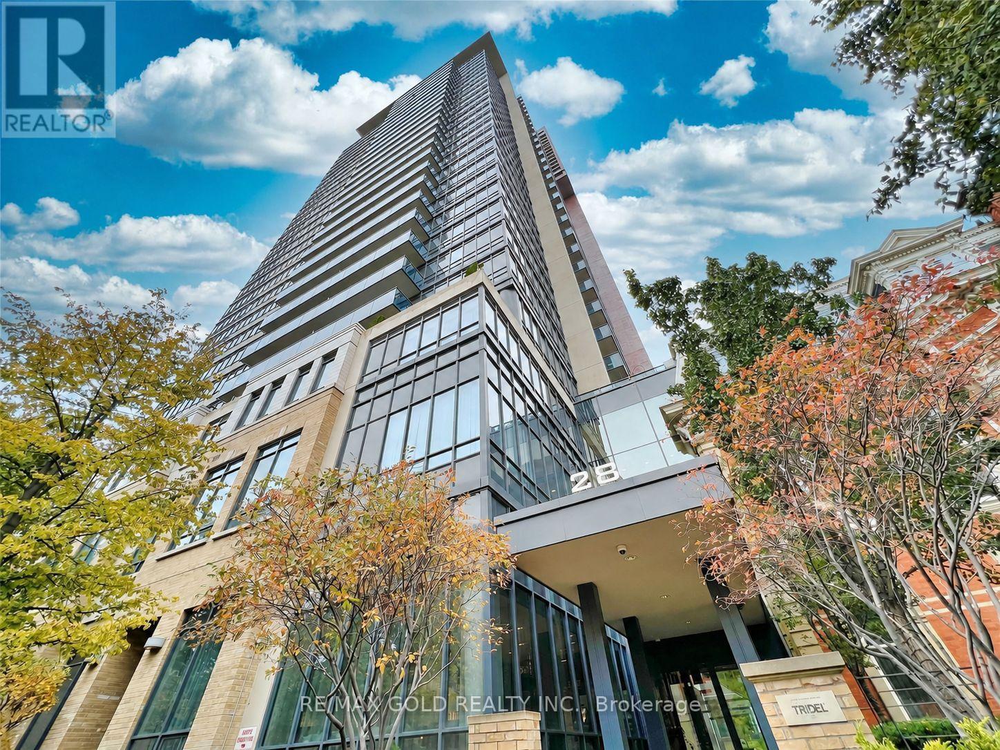904 - 28 LINDEN STREET, Toronto, Ontario