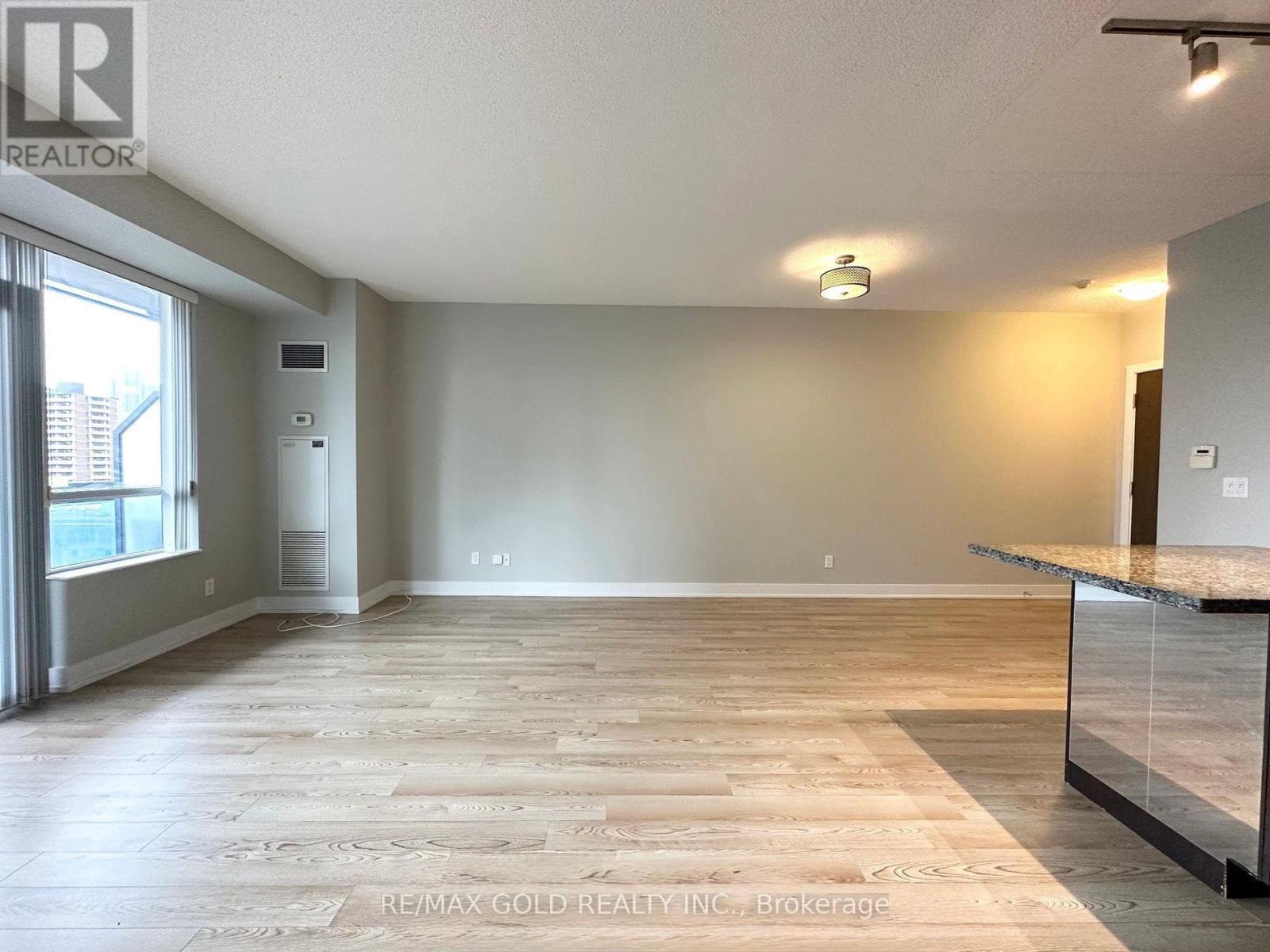 904 - 28 Linden Street, Toronto, Ontario  M4Y 0A4 - Photo 15 - C13093506