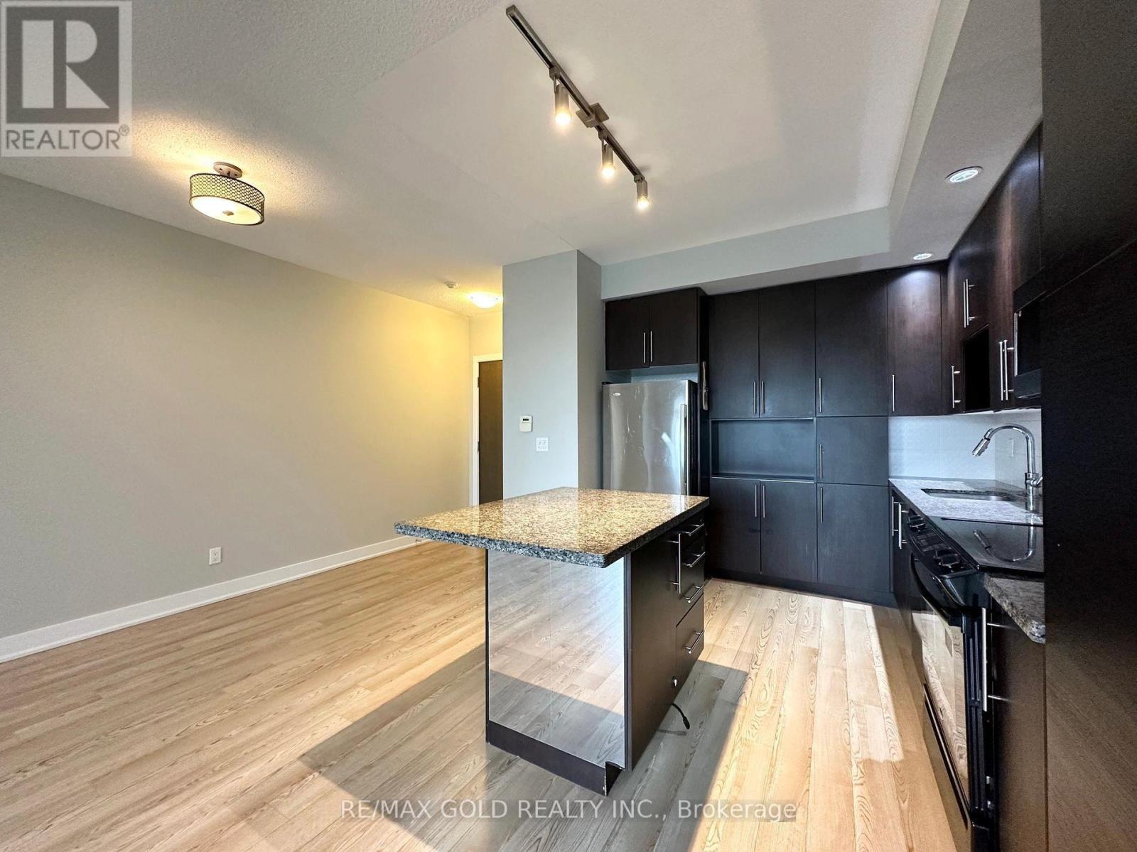 904 - 28 Linden Street, Toronto, Ontario  M4Y 0A4 - Photo 6 - C13093506