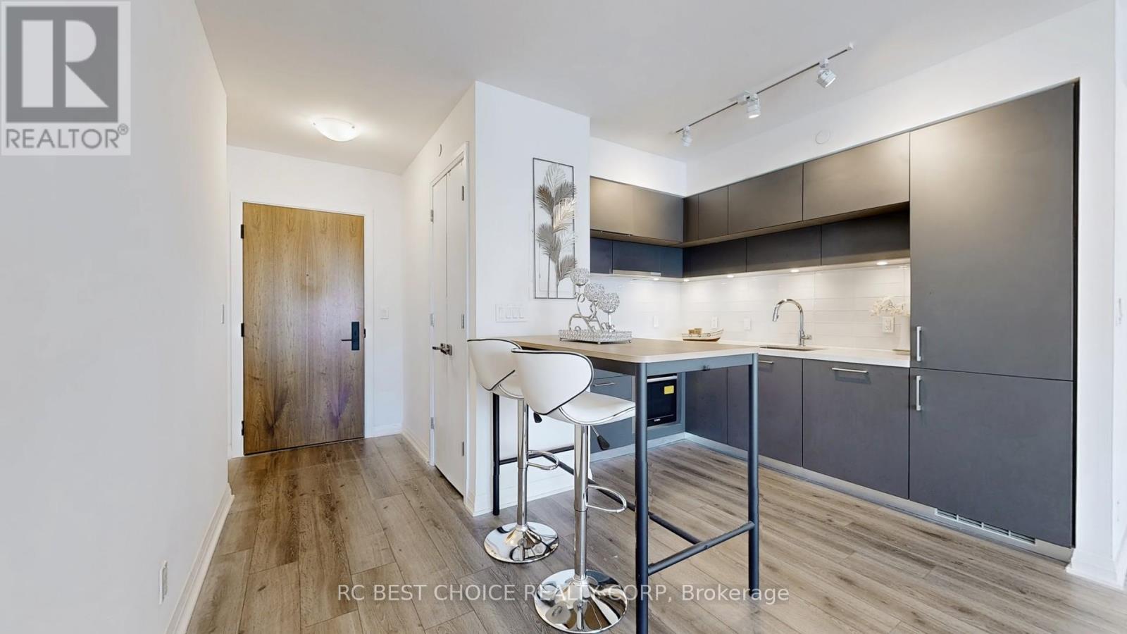 1809 - 99 Foxbar Road, Toronto, Ontario  M4V 0B2 - Photo 6 - C13093534
