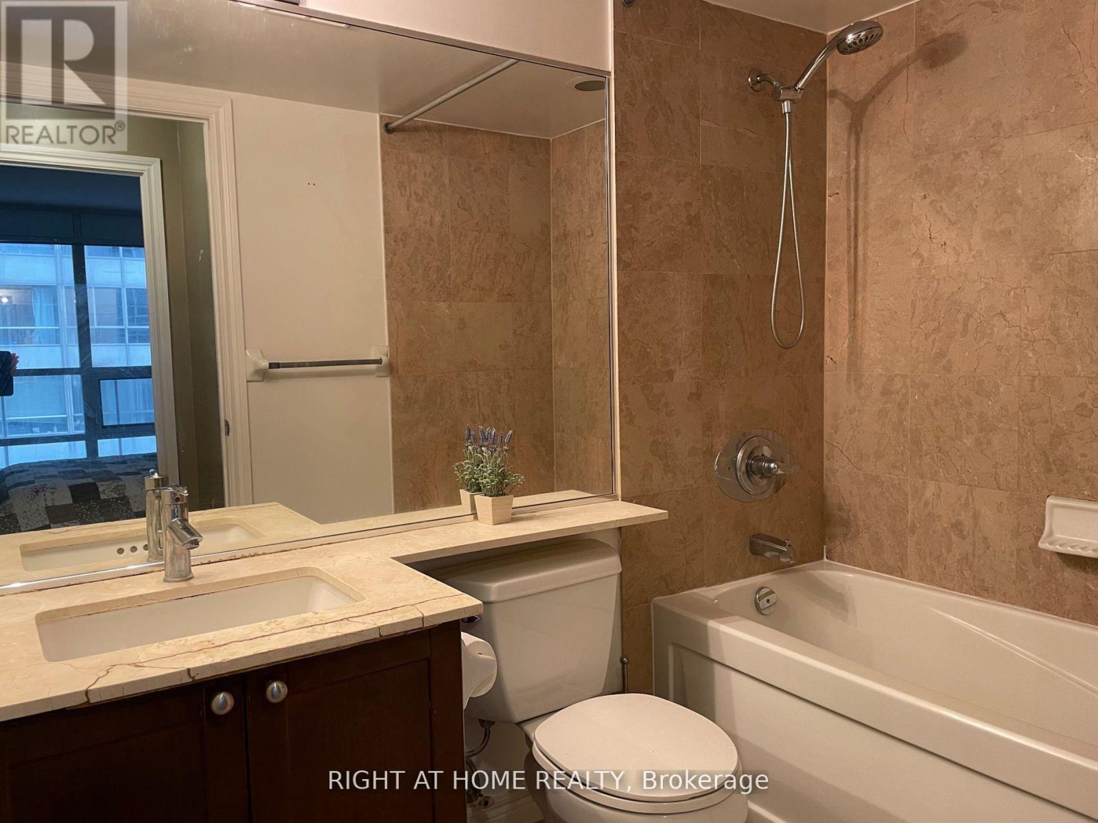 807 - 761 Bay Street, Toronto (Bay Street Corridor), Ontario  M5G 2R2 - Photo 8 - C13093562