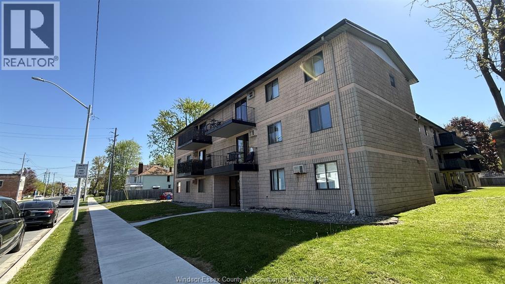 3355 SANDWICH STREET Unit# 304, Windsor, Ontario