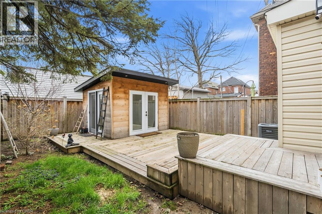 104 Barnesdale Avenue N, Hamilton, Ontario  L8L 6S5 - Photo 36 - 40827475
