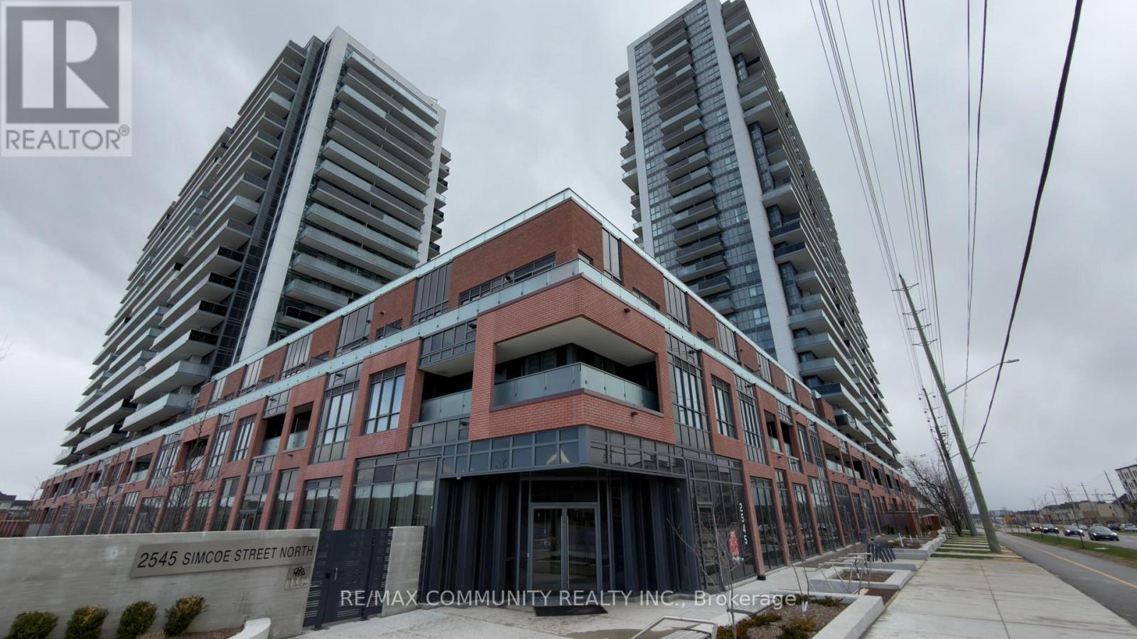319 - 2545 SIMCOE STREET N, oshawa (windfields), Ontario