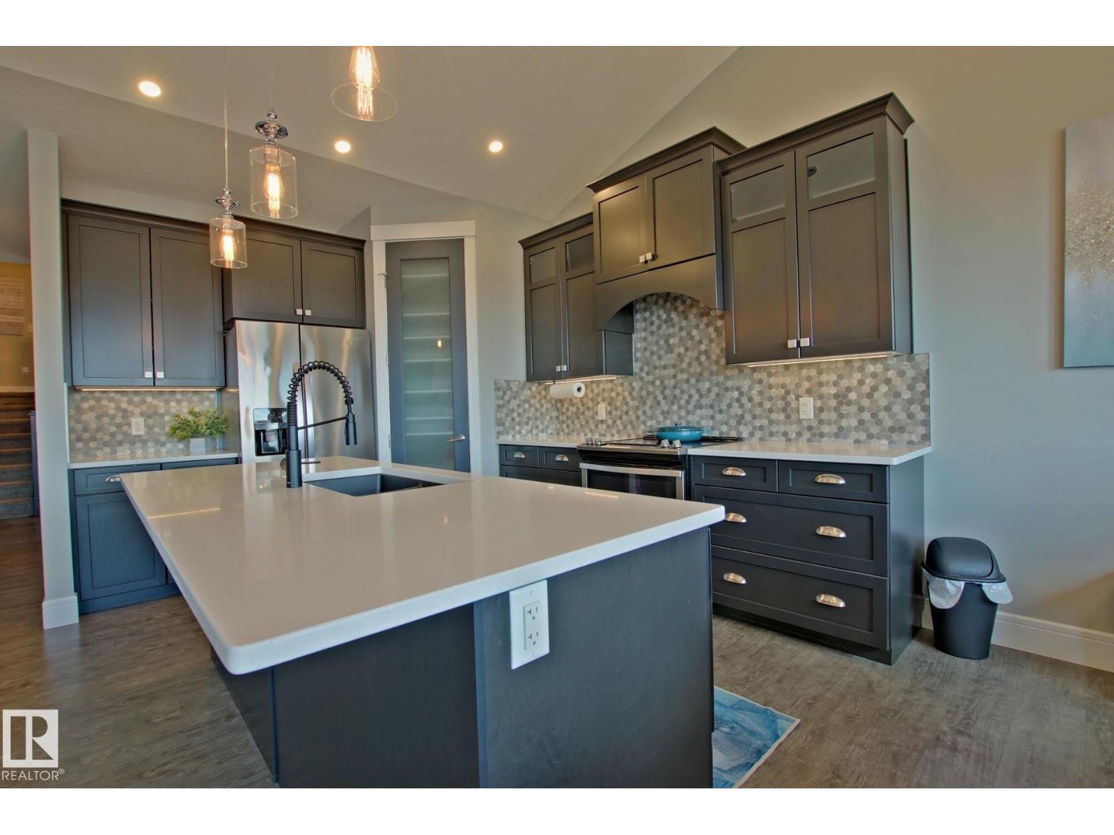9711 223 St Nw, Edmonton, Alberta  T5T 4B5 - Photo 14 - E4486097