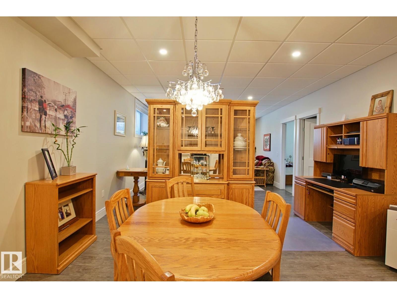 9711 223 St Nw, Edmonton, Alberta  T5T 4B5 - Photo 31 - E4486097