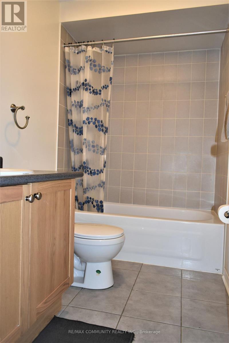 Lower - 23 Penndutch Circle, Whitchurch-Stouffville (Stouffville), Ontario  L4A 0P3 - Photo 6 - N13093558