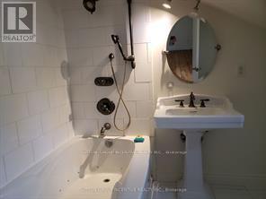 203 Blake Street, Barrie, Ontario  L4M 1K6 - Photo 6 - S13093518