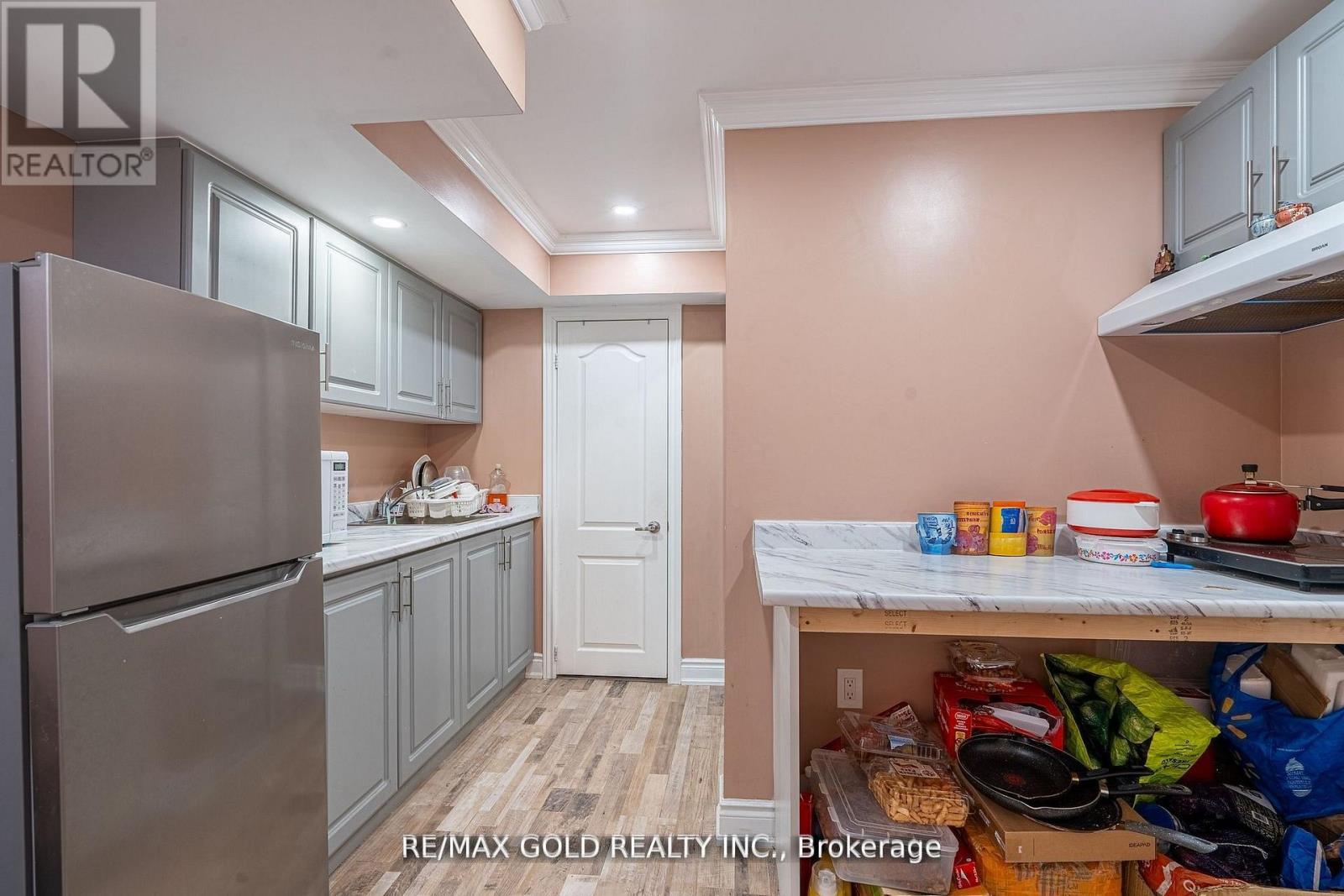 10 Spokanne Street, Brampton (Sandringham-Wellington North), Ontario  L6R 4A2 - Photo 31 - W13093512