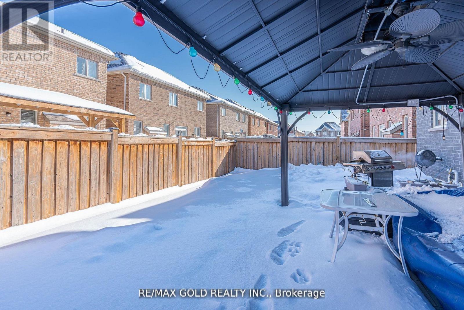 10 Spokanne Street, Brampton (Sandringham-Wellington North), Ontario  L6R 4A2 - Photo 43 - W13093512