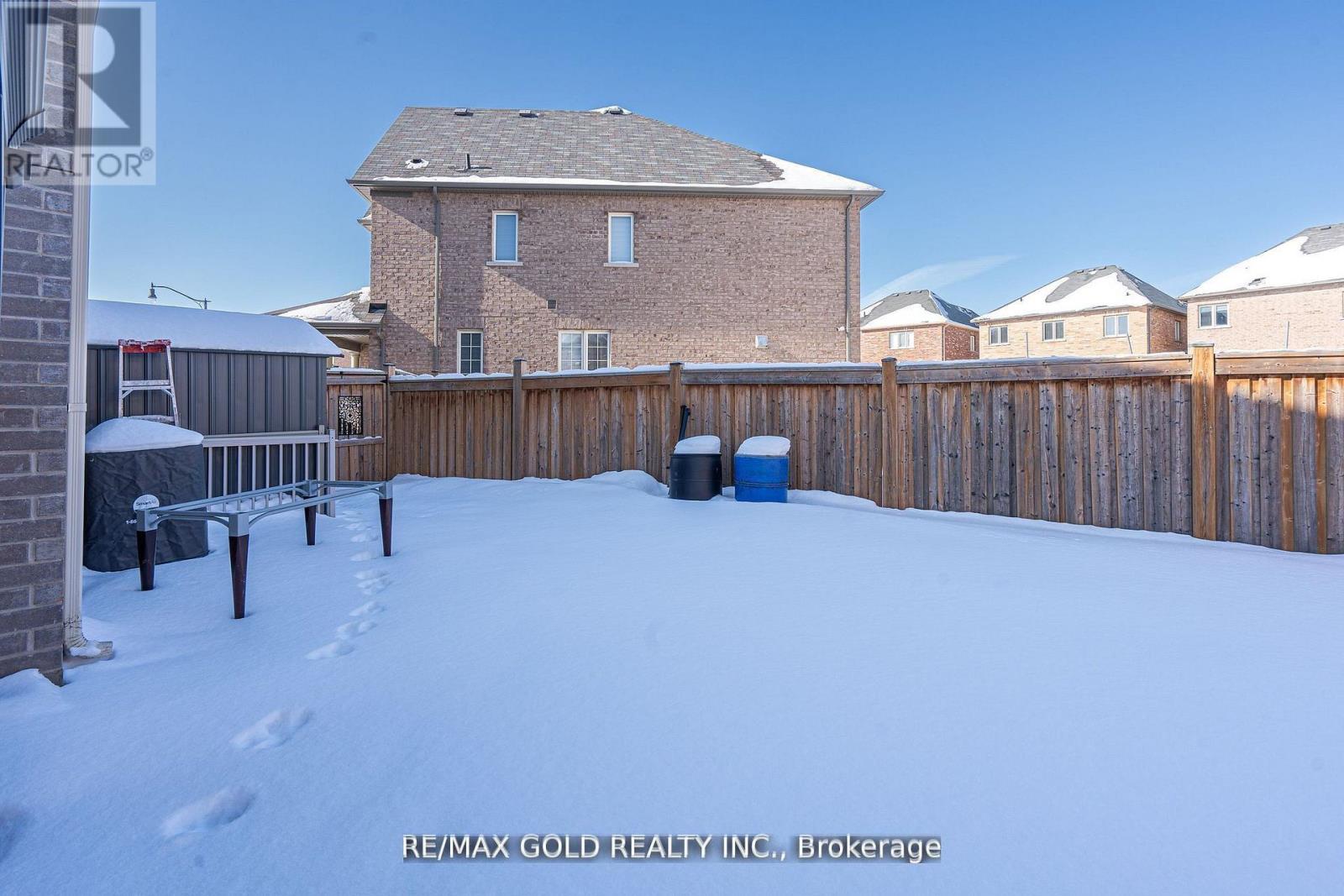 10 Spokanne Street, Brampton (Sandringham-Wellington North), Ontario  L6R 4A2 - Photo 45 - W13093512