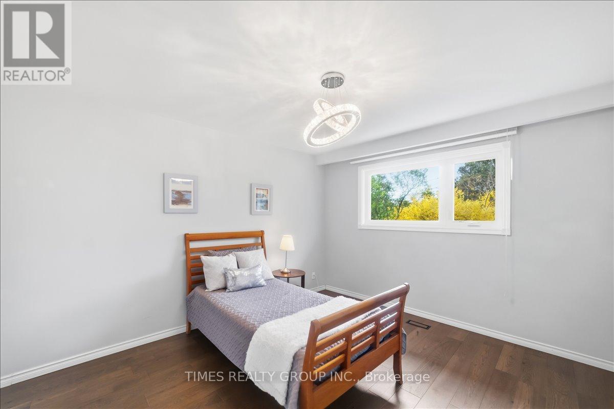 651 Burnhamthorpe Road, Toronto, Ontario  M9C 2Z1 - Photo 18 - W13093536