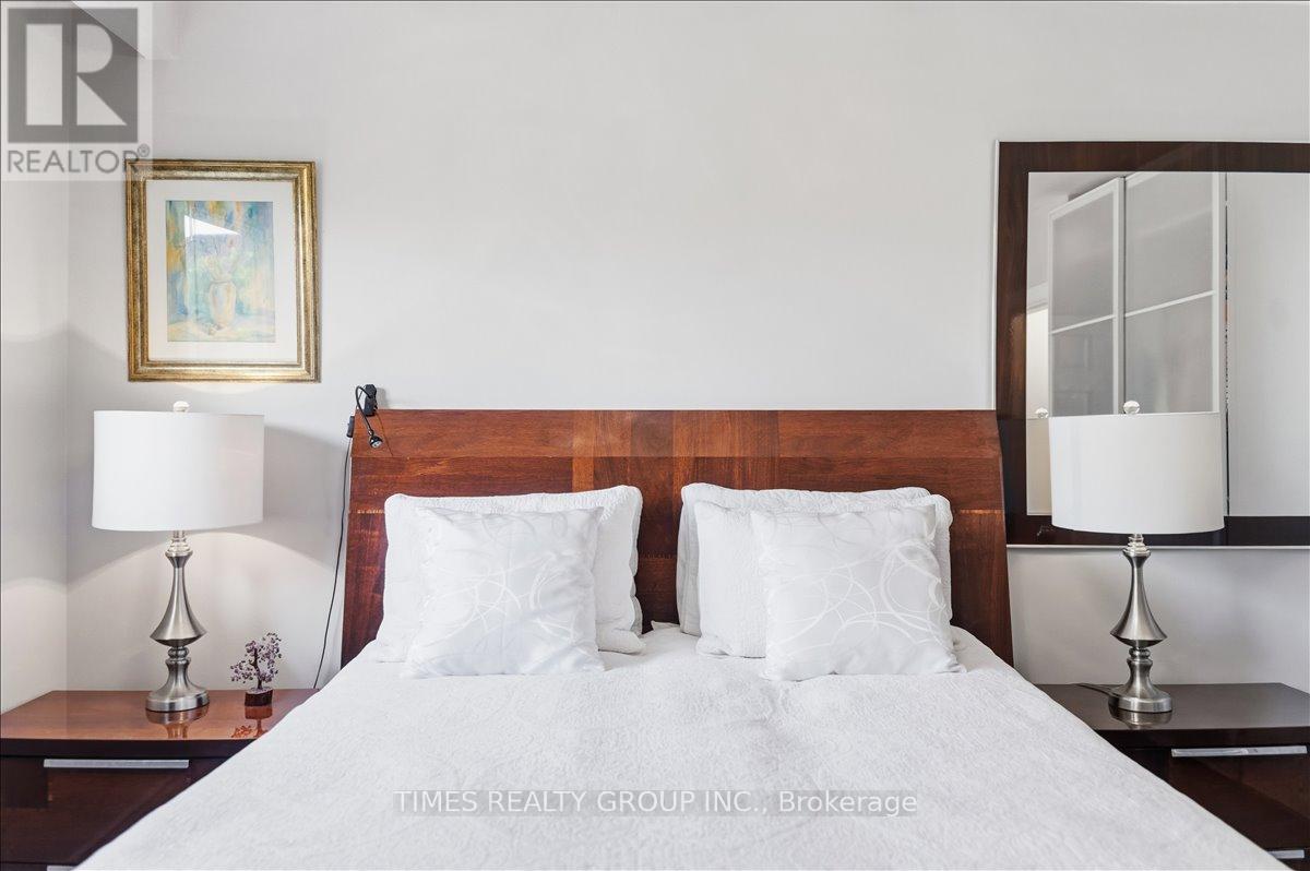 651 Burnhamthorpe Road, Toronto, Ontario  M9C 2Z1 - Photo 22 - W13093536