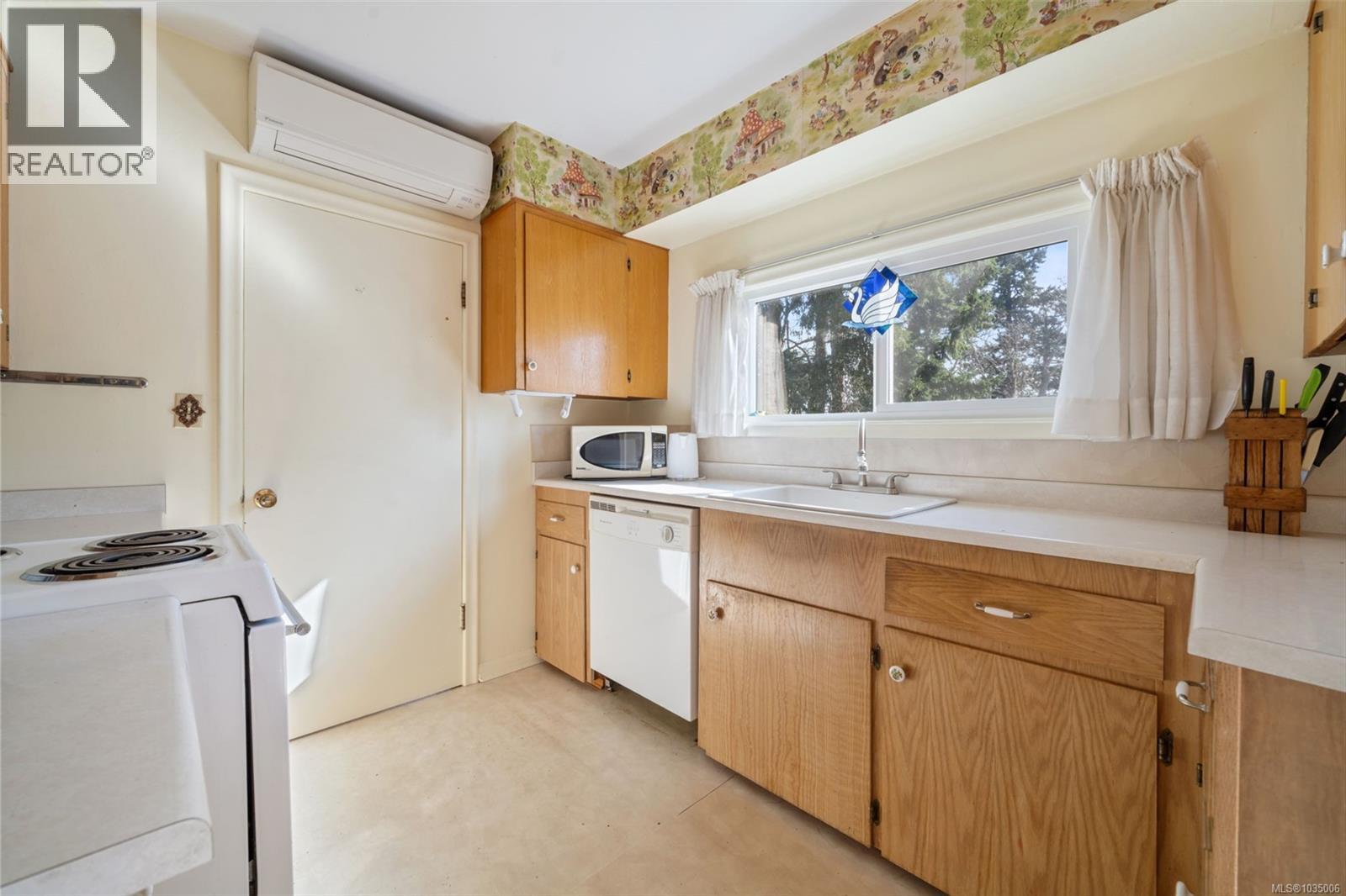 227 Suzanne Pl, View Royal, British Columbia  V9B 1P1 - Photo 21 - 1035006