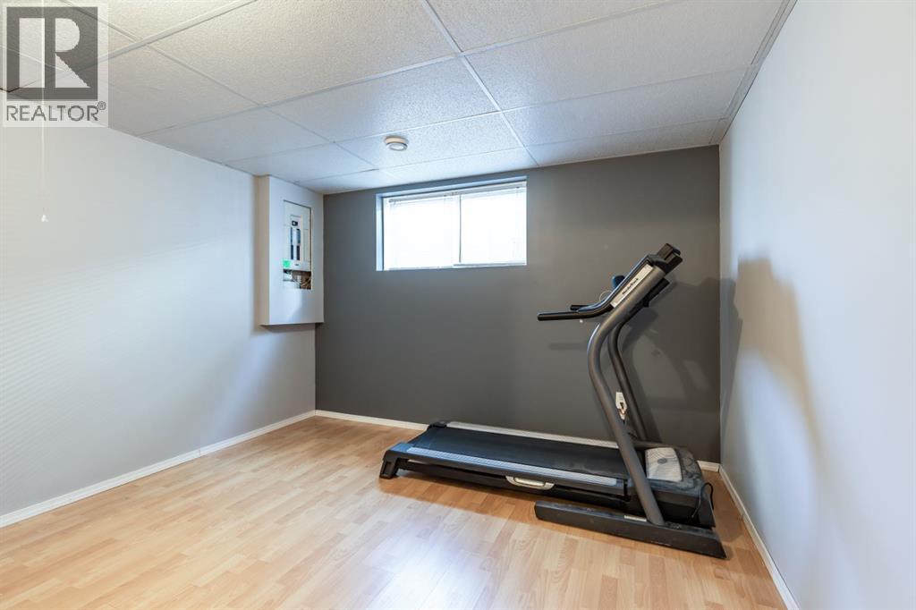 80 Hudson Way Ne, Medicine Hat, Alberta  T1C 1Y6 - Photo 33 - A2306314