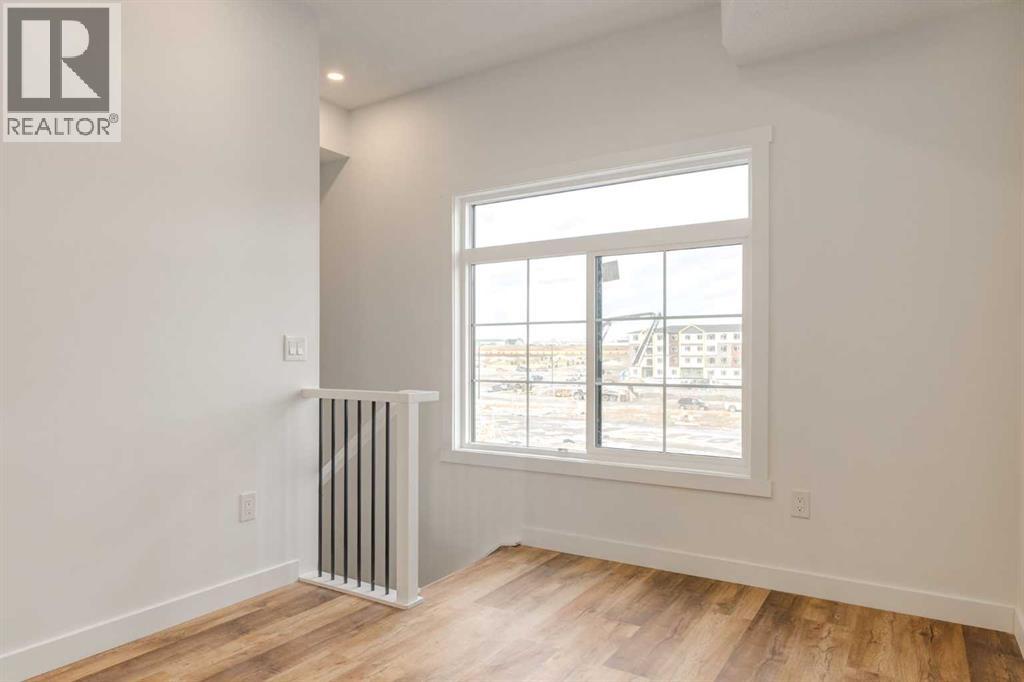 118, 156 Park Street, Cochrane, Alberta  T4C 3H3 - Photo 4 - A2279344