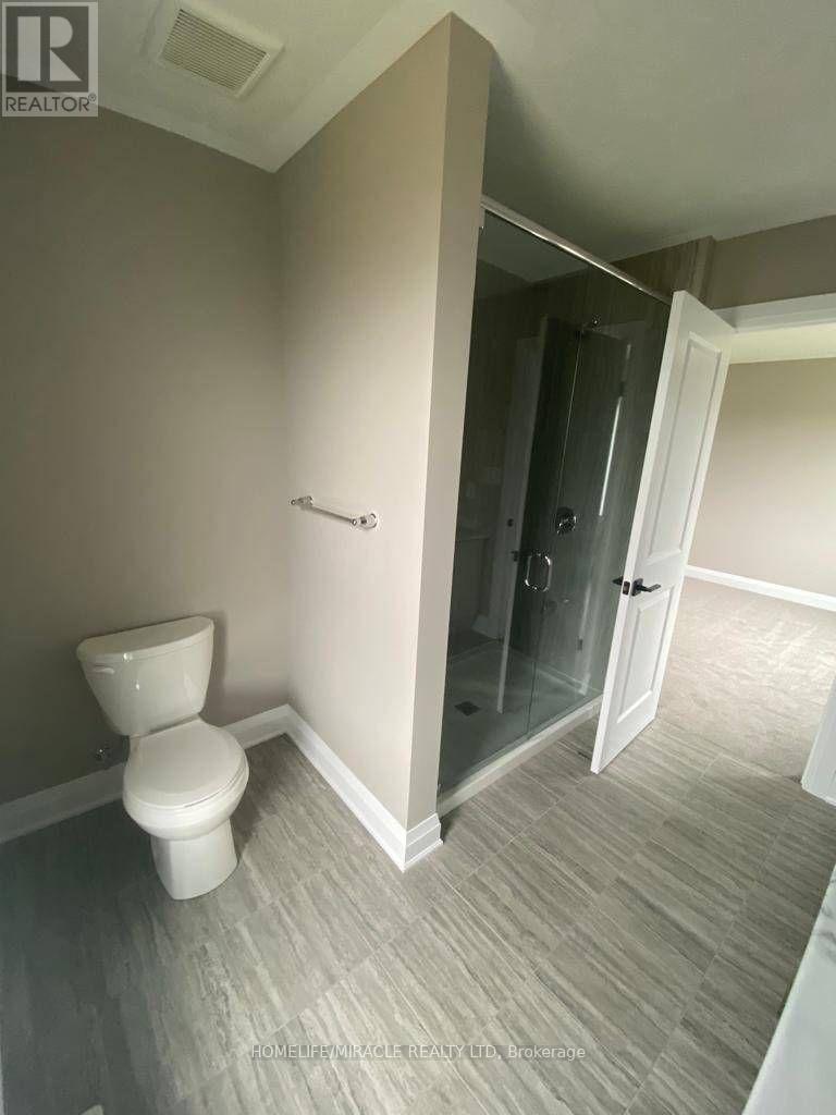 212 Woodbine Avenue, Kitchener, Ontario  N2R 1Y5 - Photo 12 - X13093566