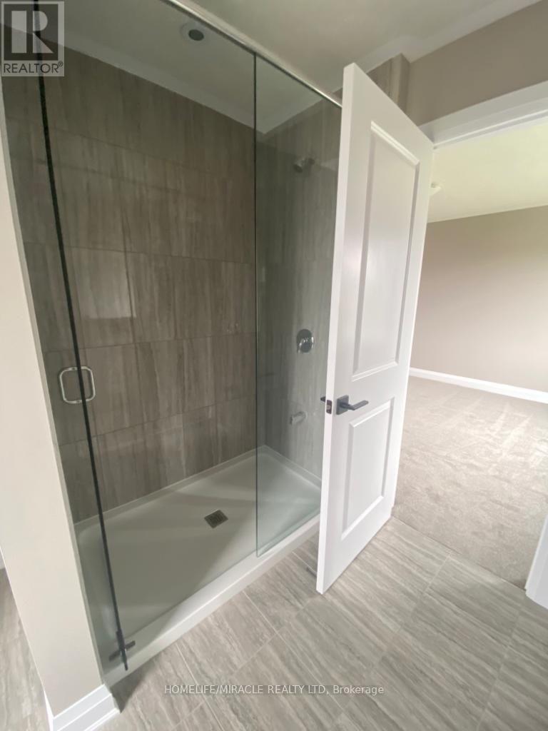 212 Woodbine Avenue, Kitchener, Ontario  N2R 1Y5 - Photo 13 - X13093566