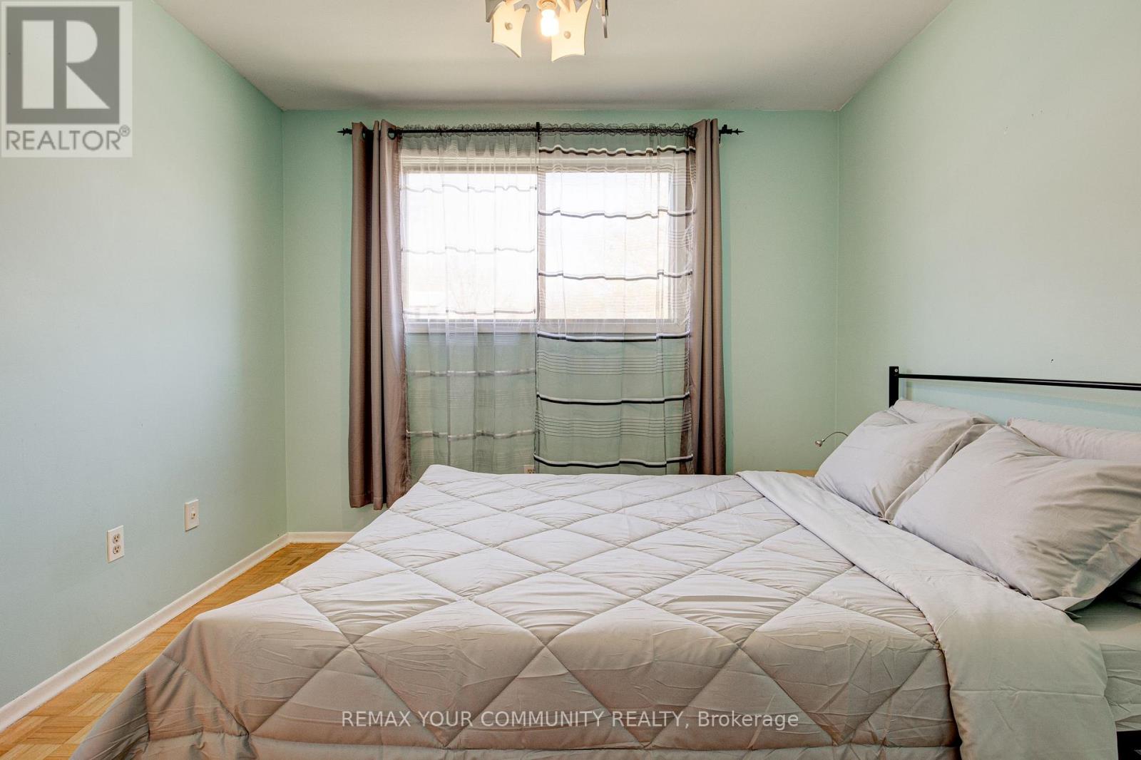 557 Glen Manor Boulevard, Waterloo, Ontario  N2L 4T7 - Photo 31 - X13093576
