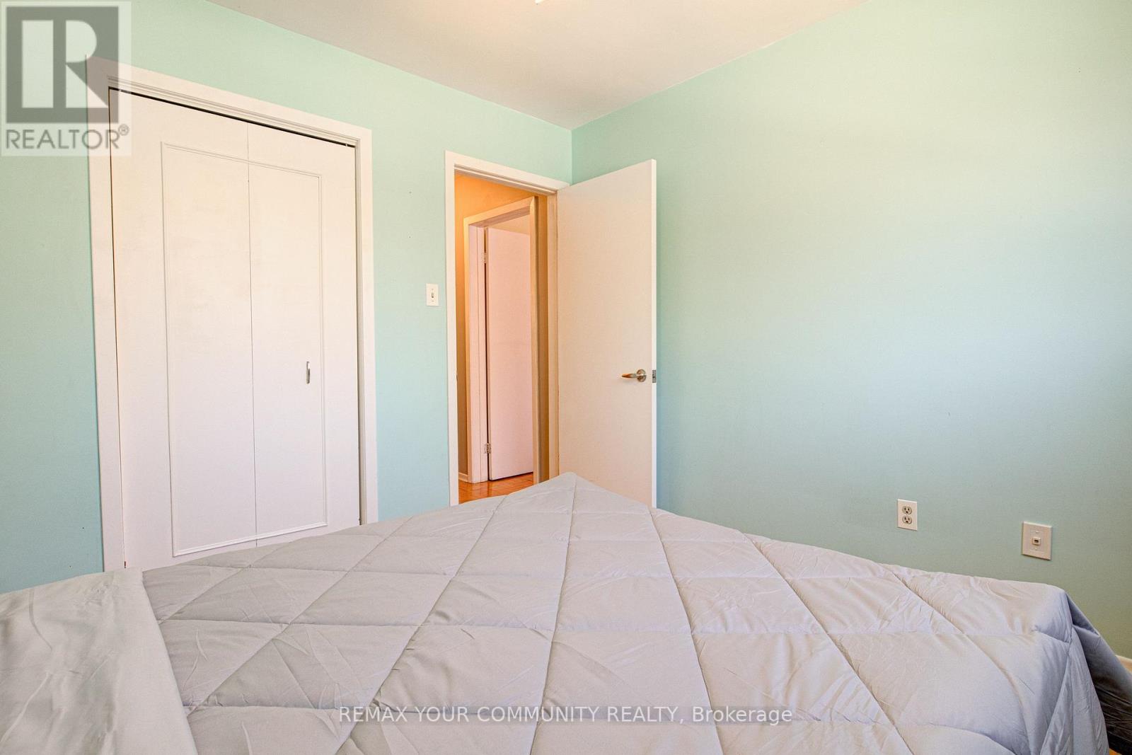 557 Glen Manor Boulevard, Waterloo, Ontario  N2L 4T7 - Photo 32 - X13093576