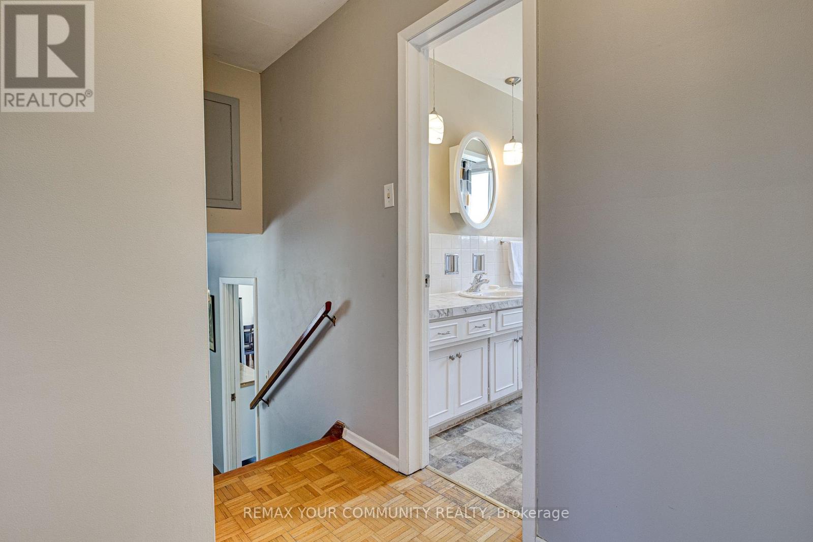 557 Glen Manor Boulevard, Waterloo, Ontario  N2L 4T7 - Photo 33 - X13093576