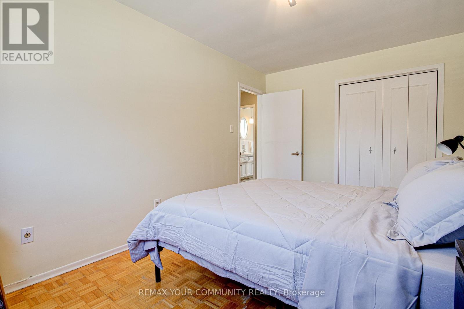 557 Glen Manor Boulevard, Waterloo, Ontario  N2L 4T7 - Photo 36 - X13093576