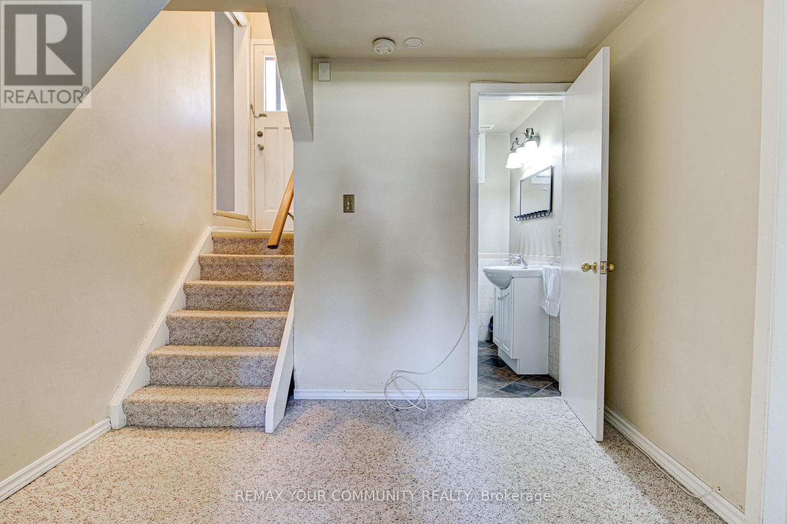 557 Glen Manor Boulevard, Waterloo, Ontario  N2L 4T7 - Photo 44 - X13093576