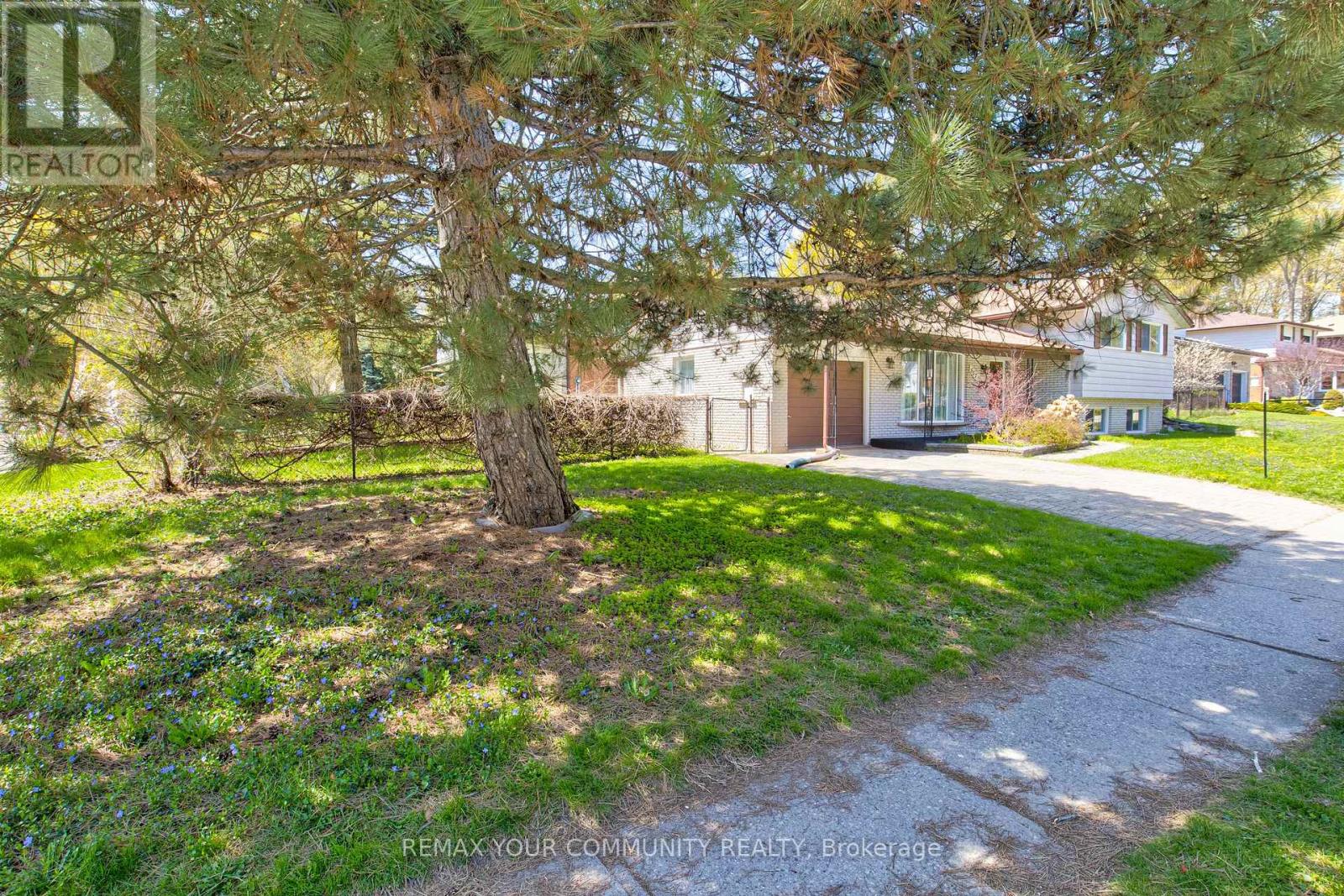 557 Glen Manor Boulevard, Waterloo, Ontario  N2L 4T7 - Photo 6 - X13093576