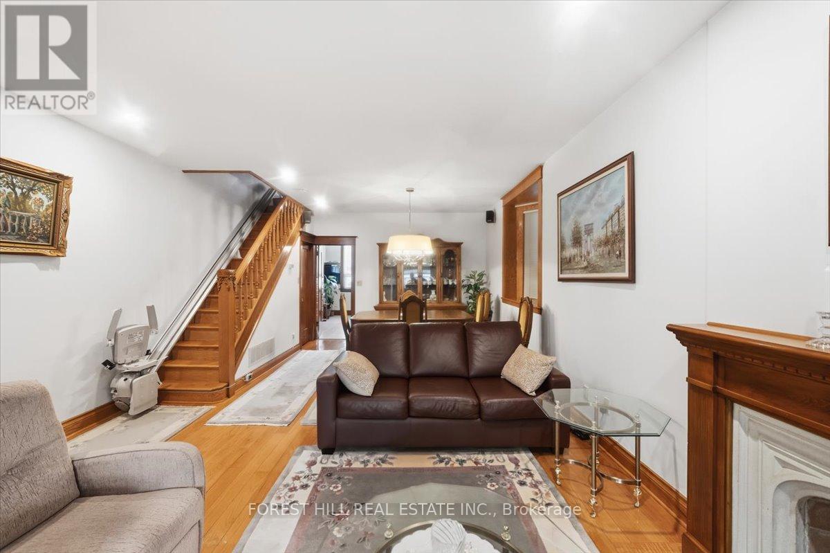 84 Ellerbeck Street, Toronto, Ontario  M4K 2V1 - Photo 6 - E13093336