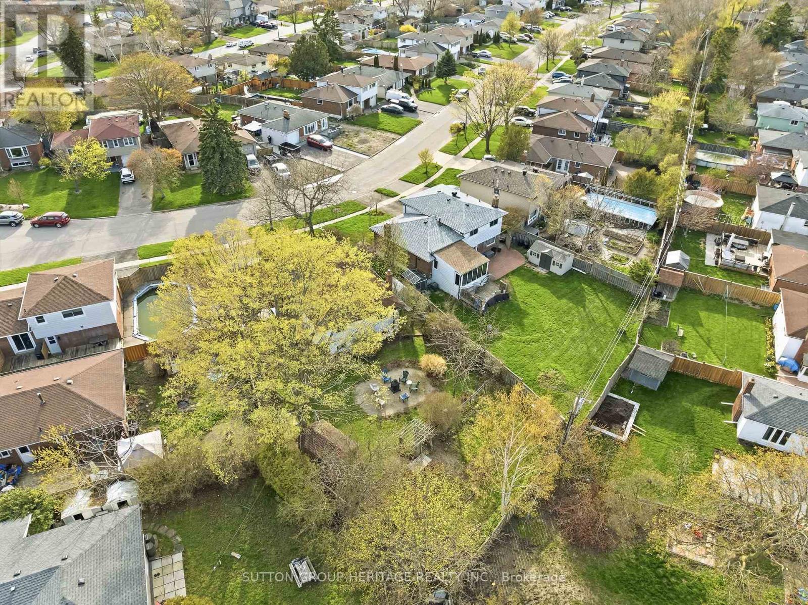 35 Albery Crescent, Ajax (South East), Ontario  L1S 2Y2 - Photo 33 - E13090014