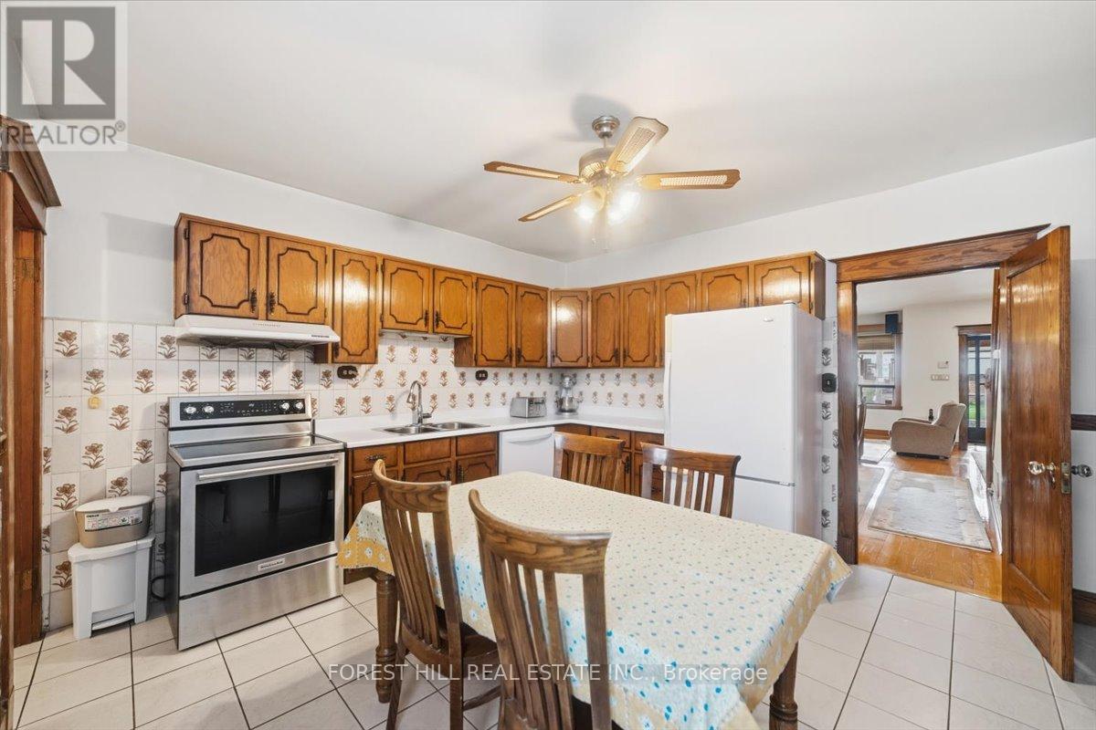 84 Ellerbeck Street, Toronto, Ontario  M4K 2V1 - Photo 8 - E13093336