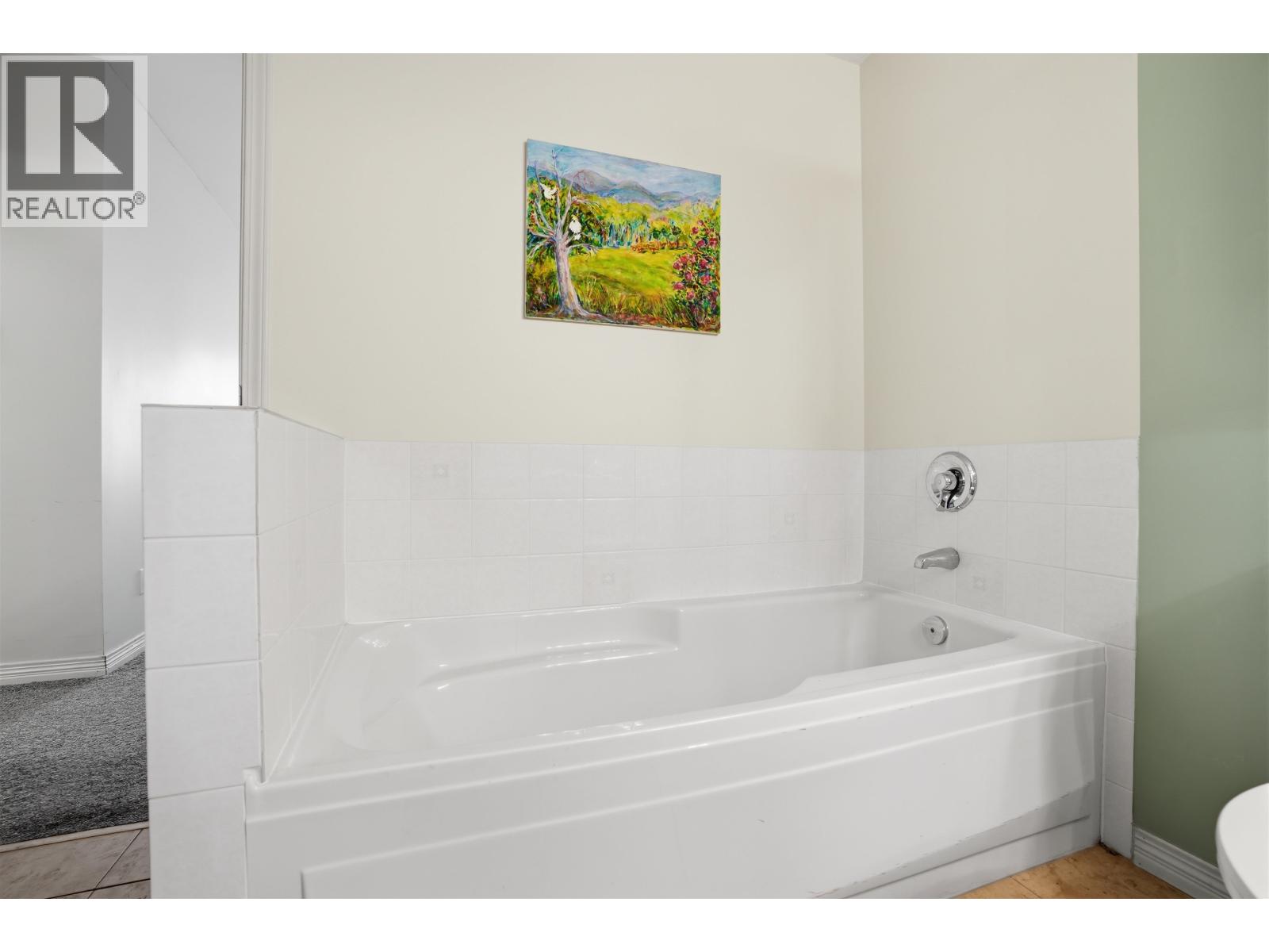 302 5780 Trail Avenue, Sechelt, British Columbia  V7Z 0K5 - Photo 23 - R3120630
