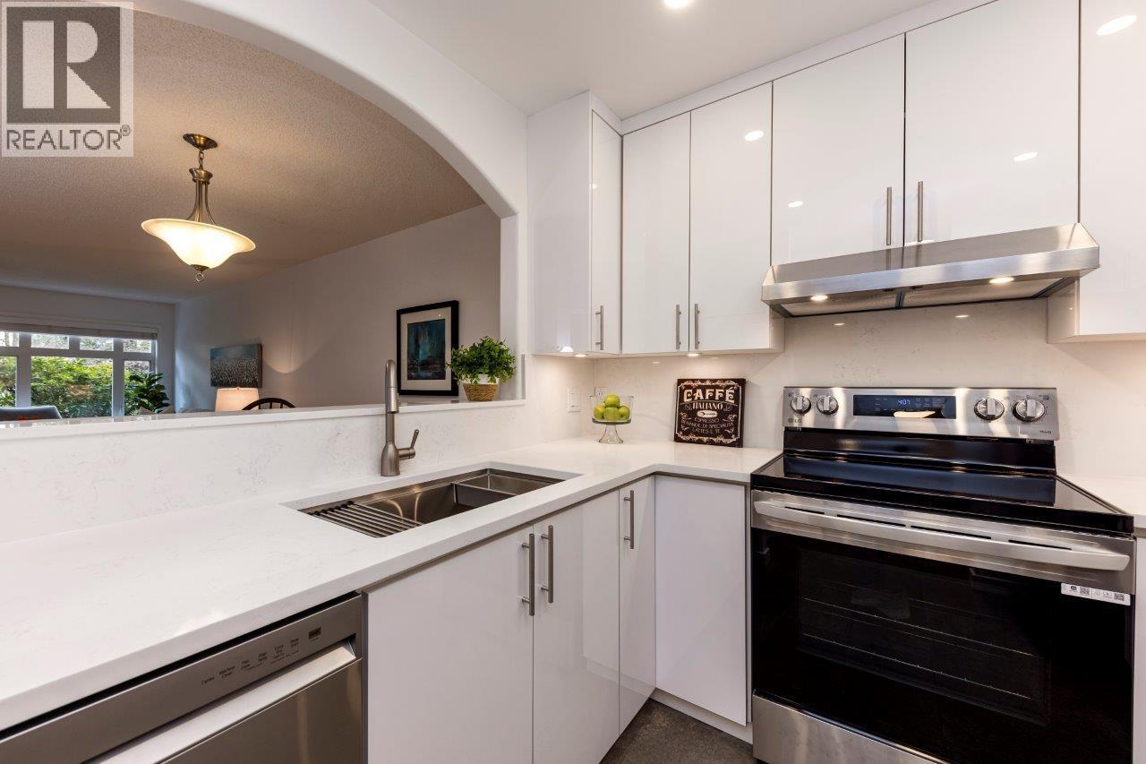 201 2800 Chesterfield Avenue, North Vancouver, British Columbia  V7N 4M1 - Photo 10 - R3120637